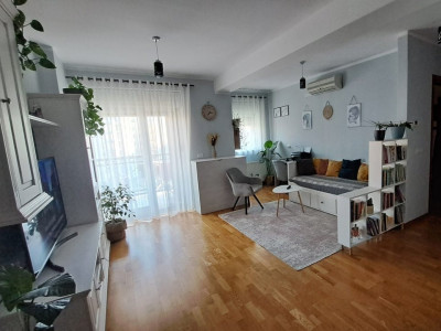 Apartament cu 2 camere, in Complex the Ring, zona Torontalului.