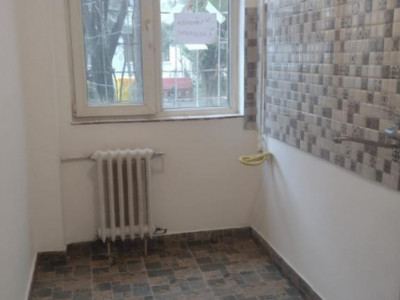 Apartament cu 2 camere, zona Spitalul Județean