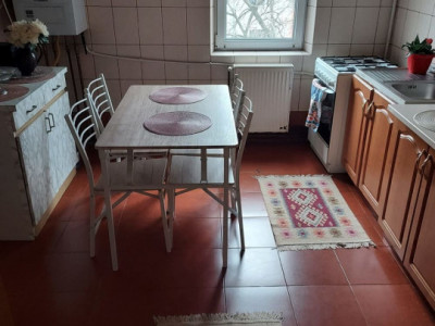 Apartament cu 4 camere decomandat, zona Calea Aradului