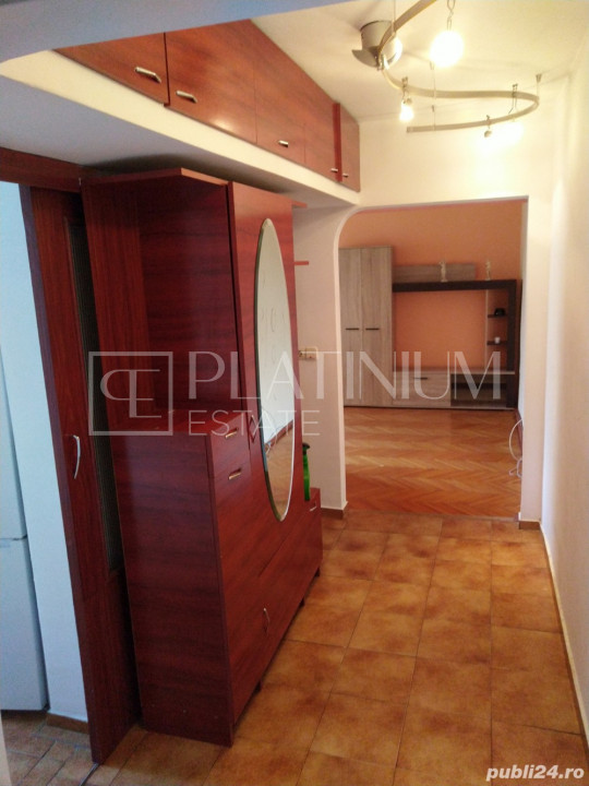 P3568 Apartament semidecomandat cu 3 camere in zona Girocului 1