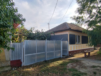 Casa Individuala cu 4 camere, in Ghilad