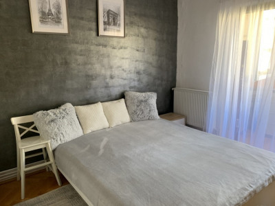 P3838 Apartament cu 3 camere decomandat, zona Bucovina