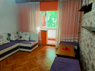 Apartament cu 2 camere, zona Kiriac