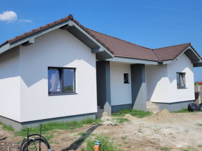 Duplex cu 4 camere pe parter, Sanandrei