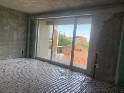 Apartament cu 2 camere decomandat, zona Mircea cel Bătrân