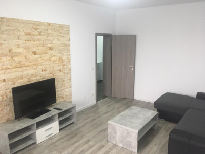 Apartament cu 2 camere decomandat, zona Giroc